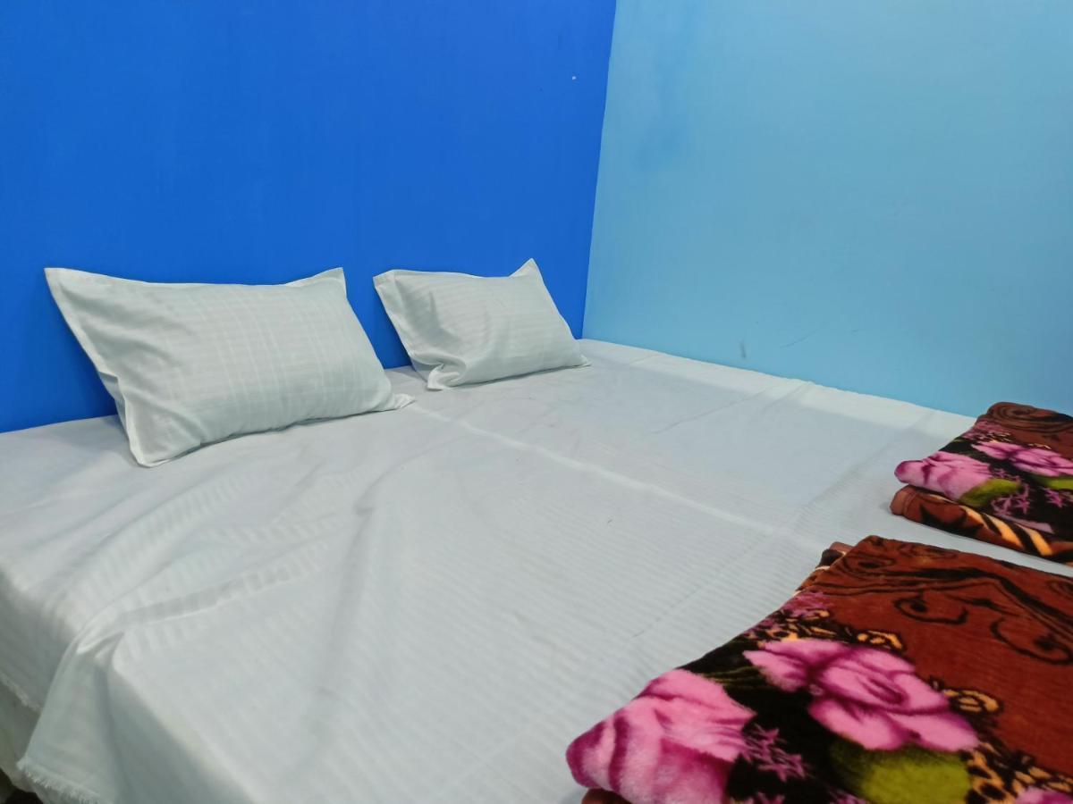 Baba Guest House Ujjain Exteriör bild